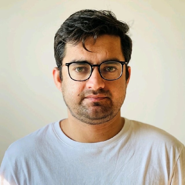 Niaz A.